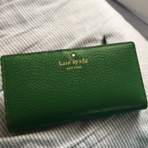 Kate Spade wallet (green) in perfect condition